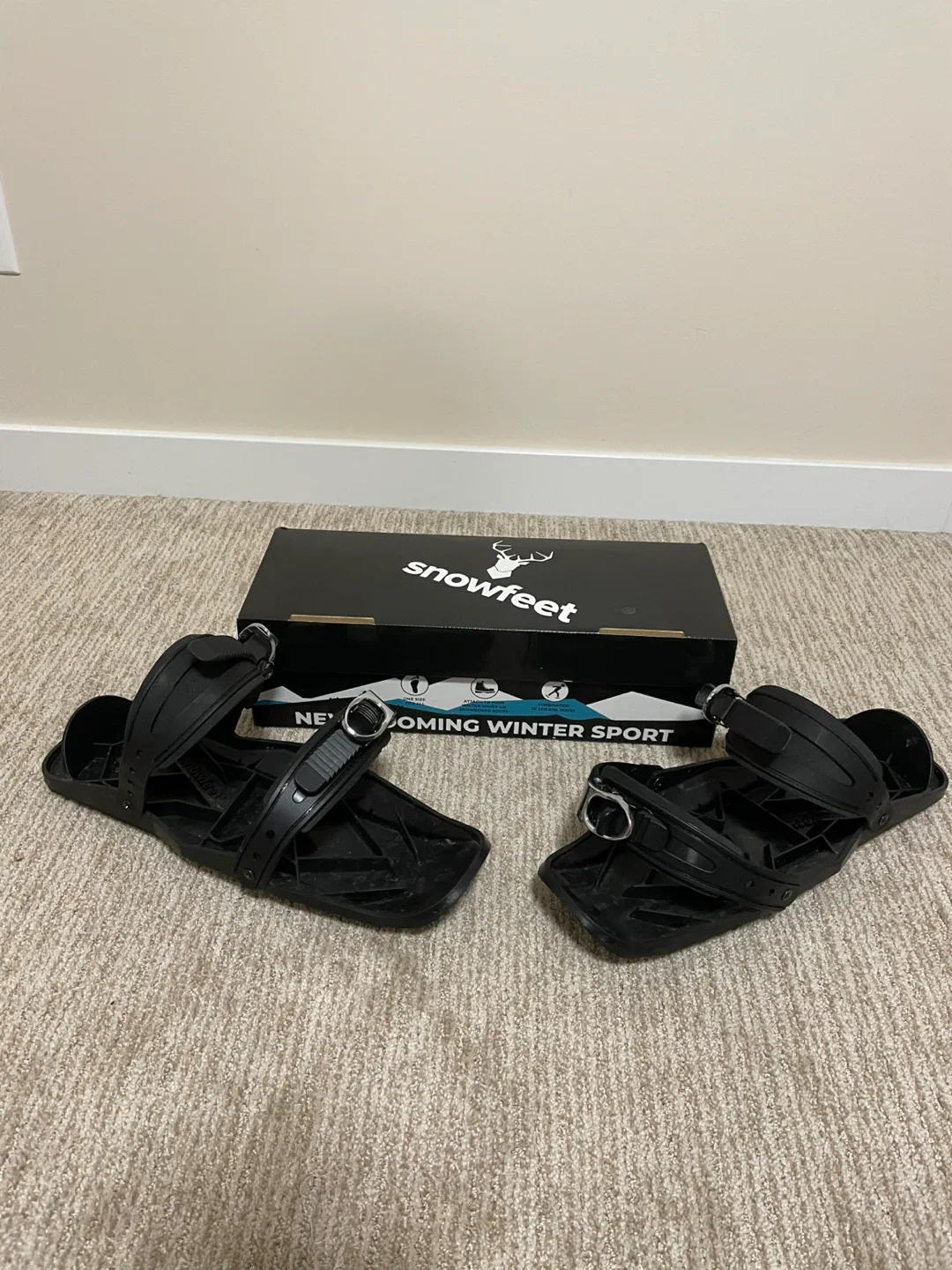 Snowfeet 38 cm Mini Ski Skates - Black image indicator(2)