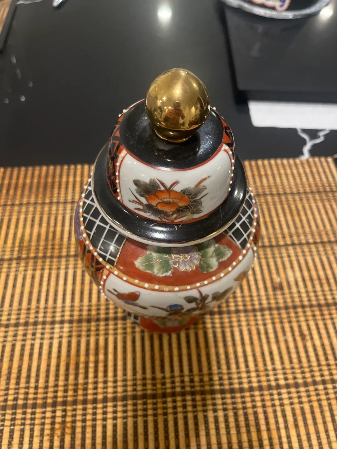 Vintage Decorative Floral Urn with Lid image indicator(3)