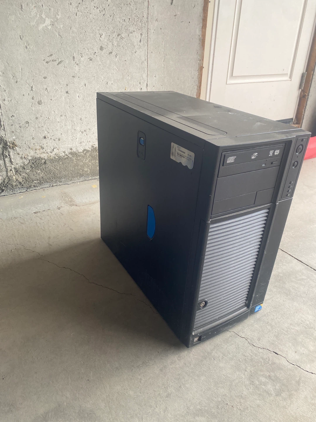 Dell PowerEdge T110 II Server Tower - photo 2