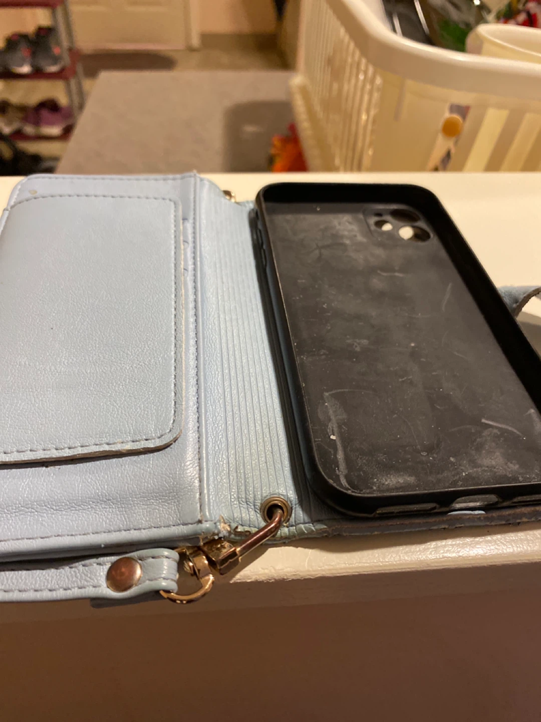 Assorted Purses, Shawls, and Sunscreen Lot - photo 4