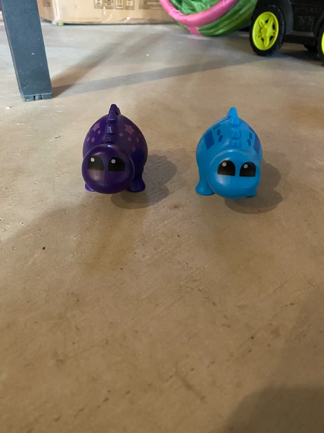 Set of 8 Hatchimals CollEGGtibles image indicator(3)