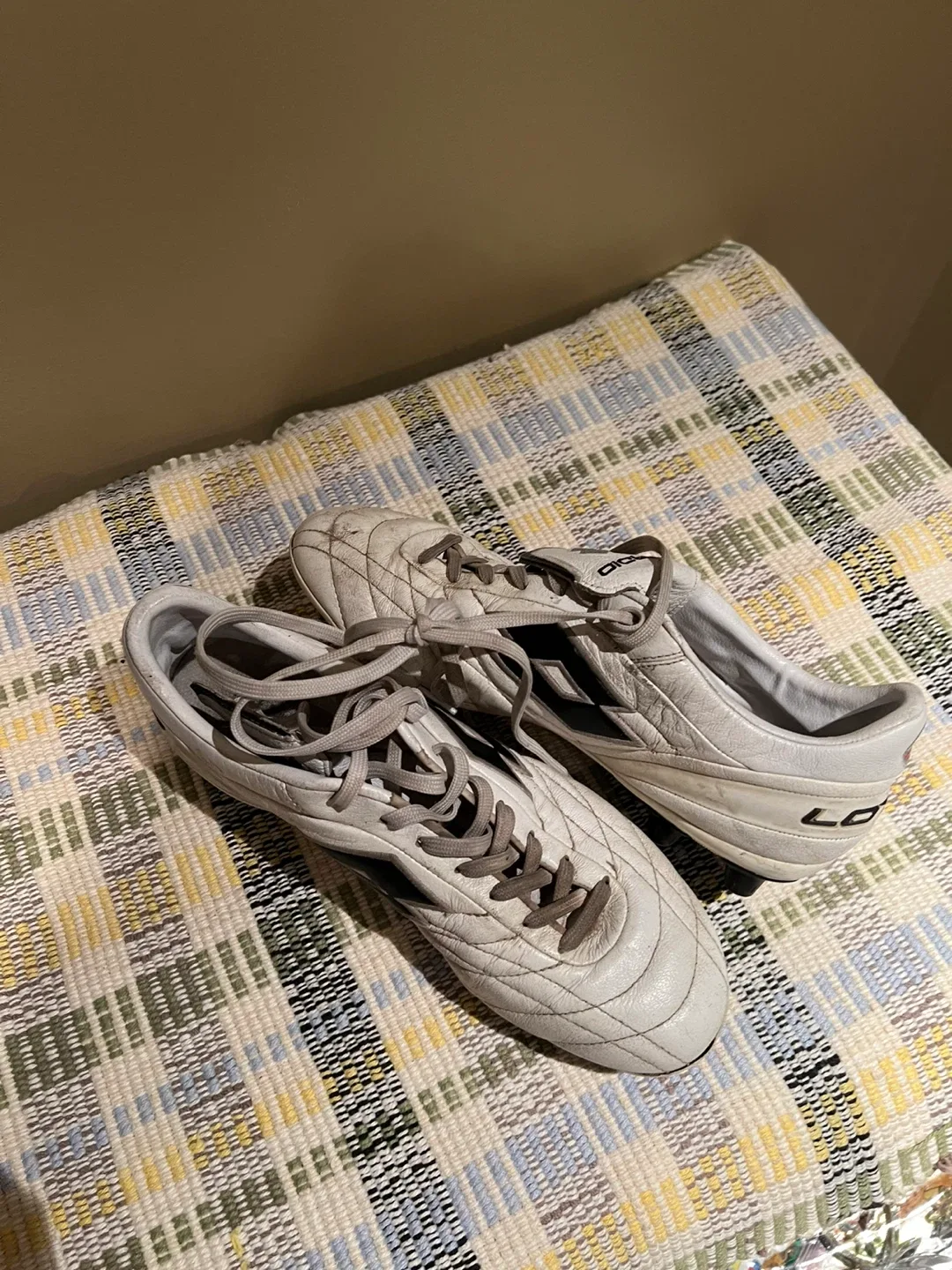 Lotto Stadio Soccer Cleats - Size 9 thumbnail