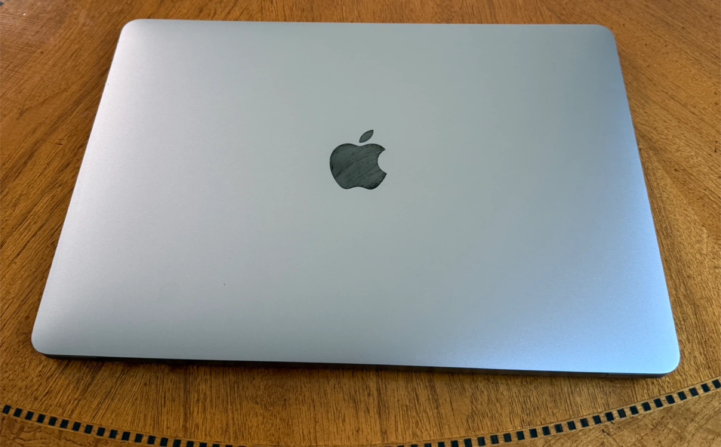 MacBook Air (M1 2020 13.3” 16GB)