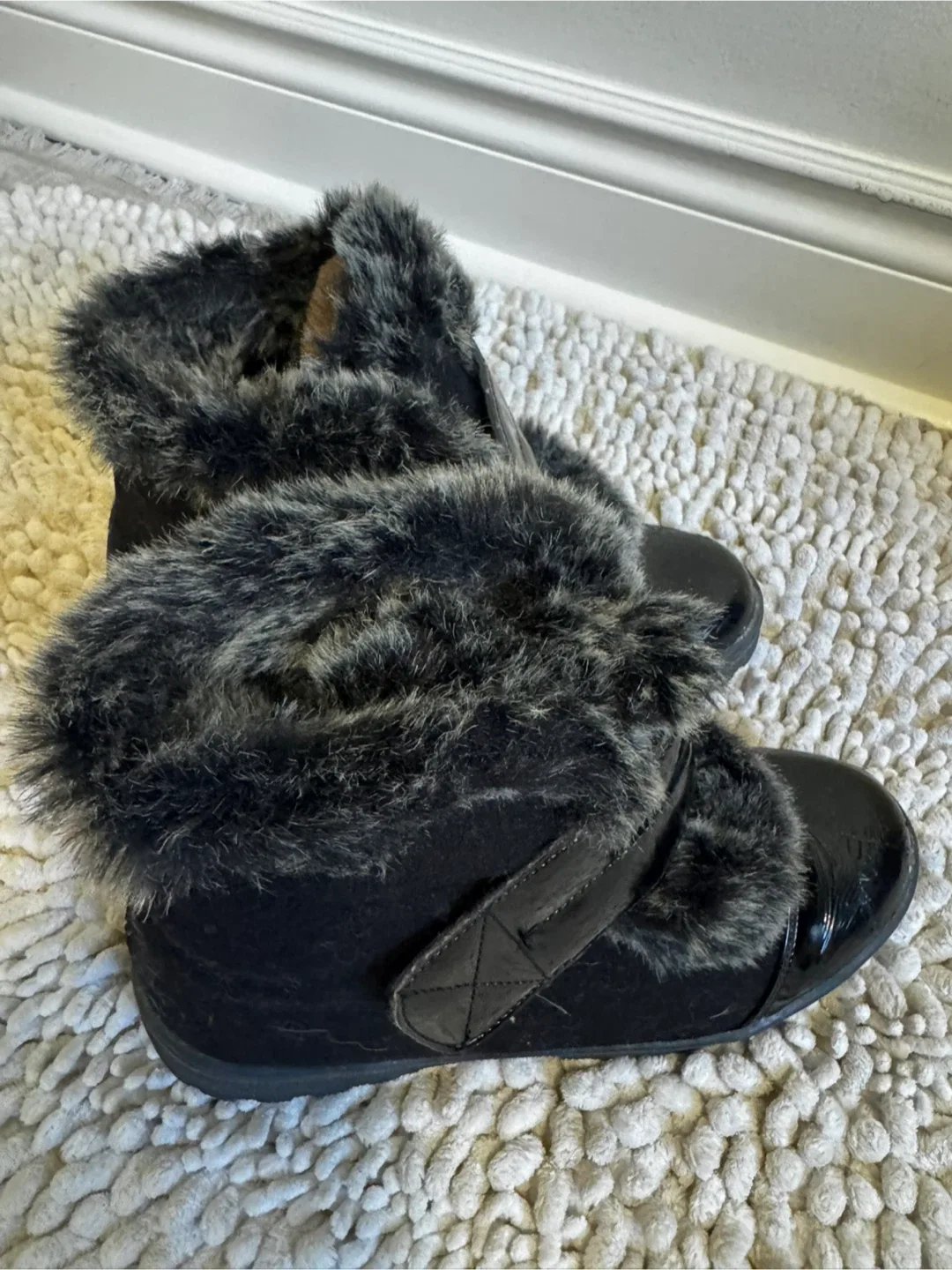 Black Winter Boots with Faux Fur Trim thumbnail