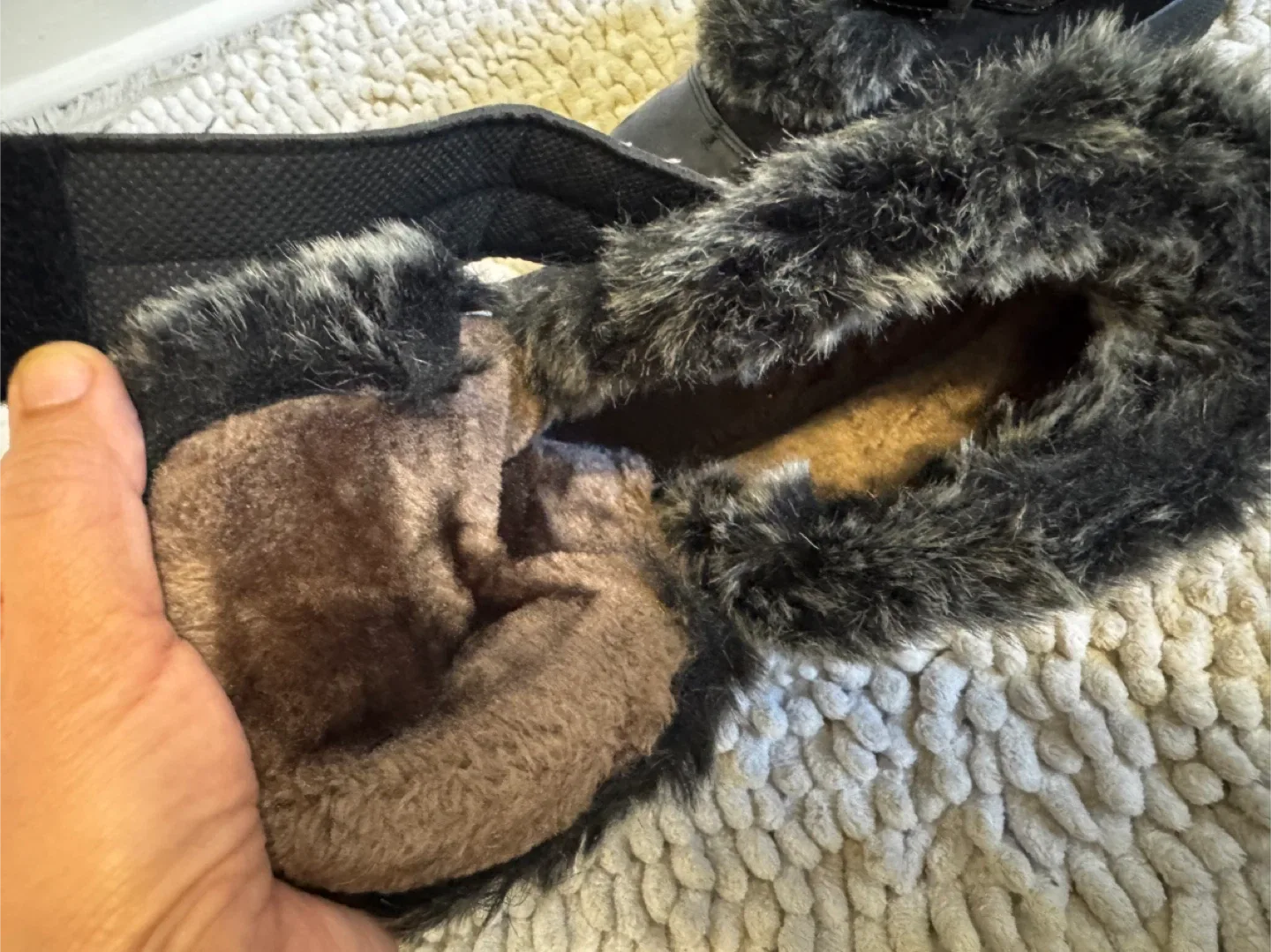 Black Winter Boots with Faux Fur Trim image indicator(5)