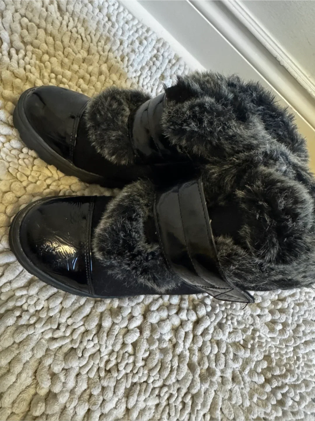 Black Winter Boots with Faux Fur Trim image indicator(3)
