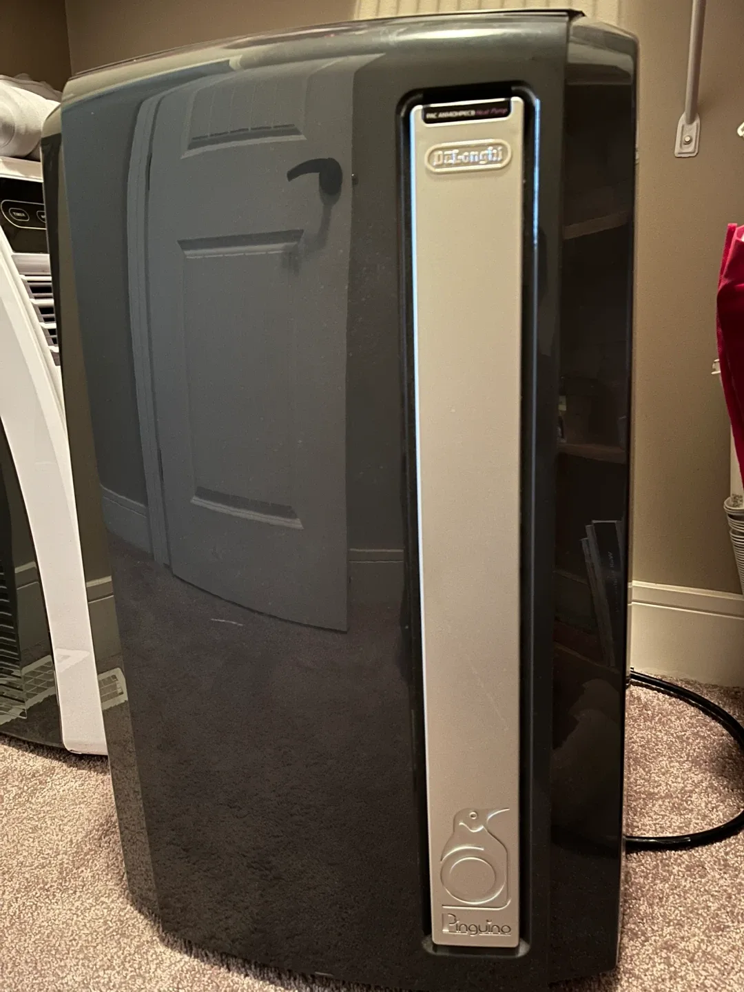 DeLonghi Pinguino Air Conditioner / space heater 14,000 btu thumbnail