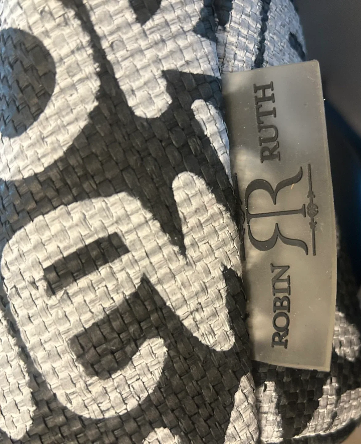 Robin Ruth New York Tote Bag image indicator(2)