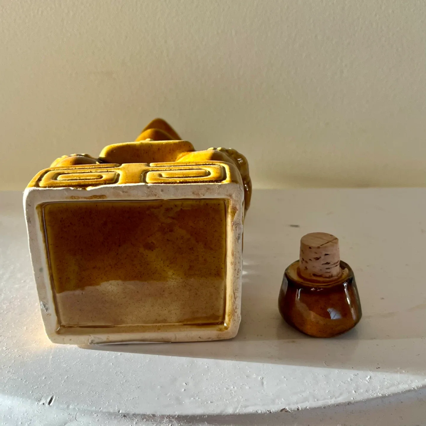 MCM Peruvian Ceramic Bottle image indicator(4)