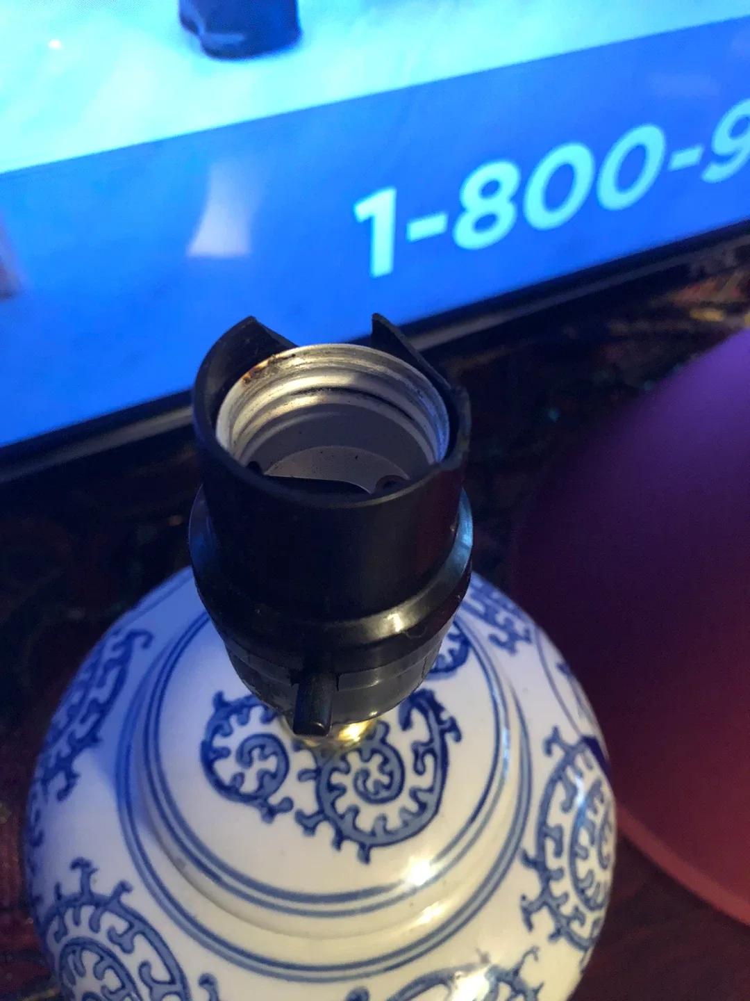 Blue & White Ginger Jar Lamp image indicator(4)