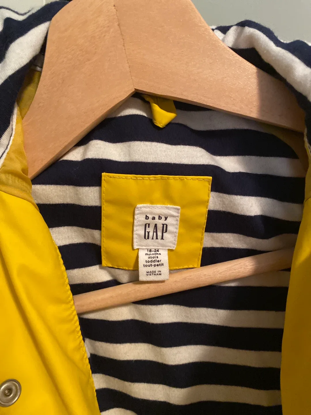 Baby Gap Yellow Raincoat - 18-24 Months image indicator(4)