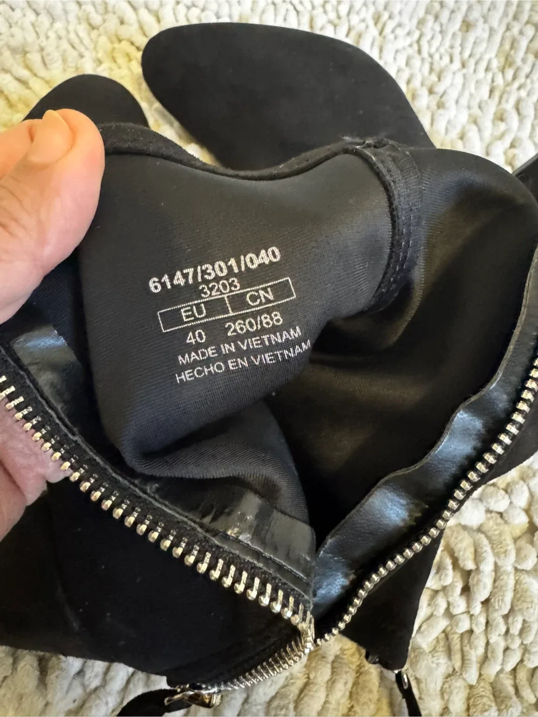 Zara Black Heeled Boots - Size 40 image indicator(4)