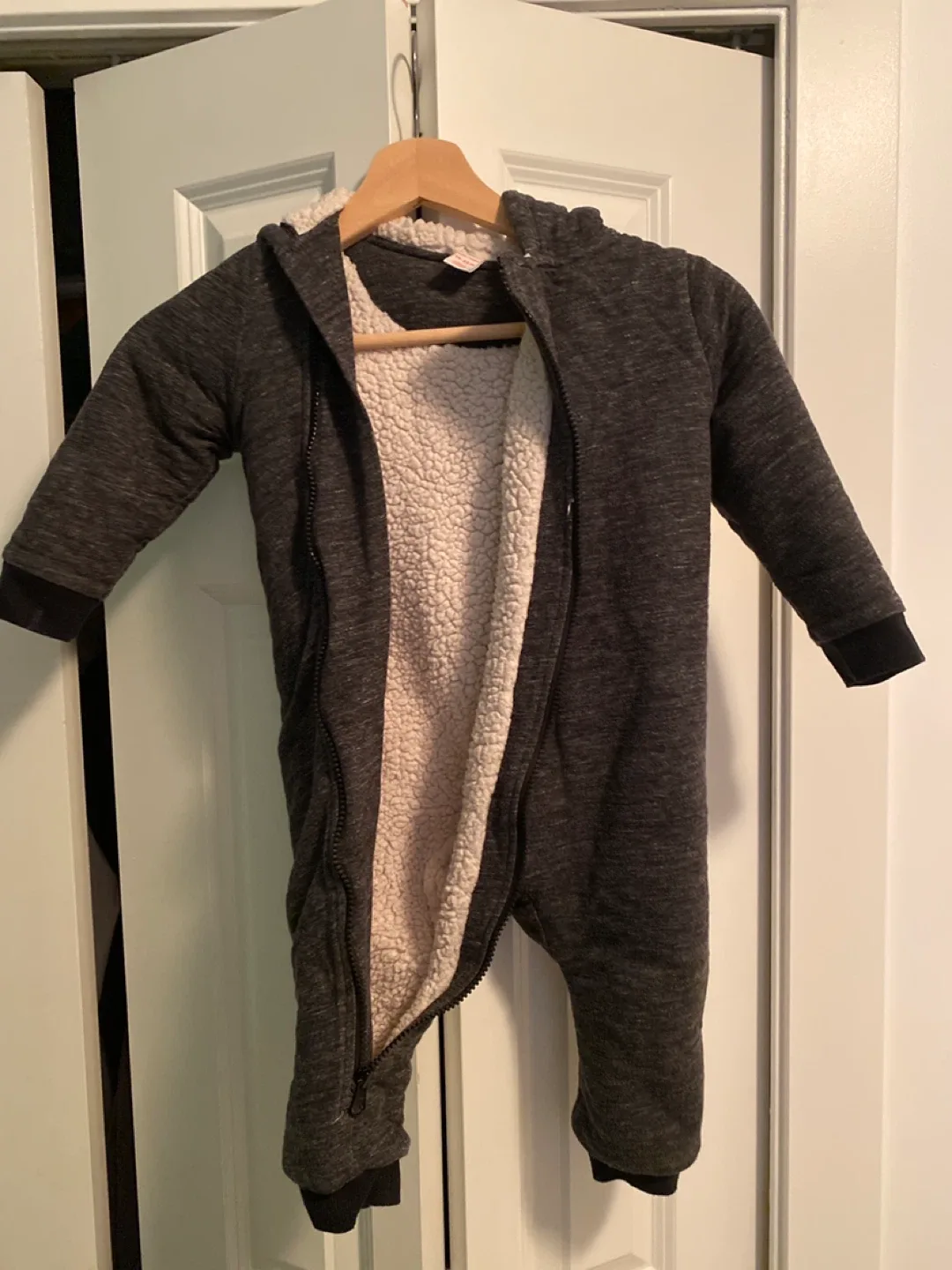 Joe Fresh Baby snowsuit - 18-24 Months image indicator(4)