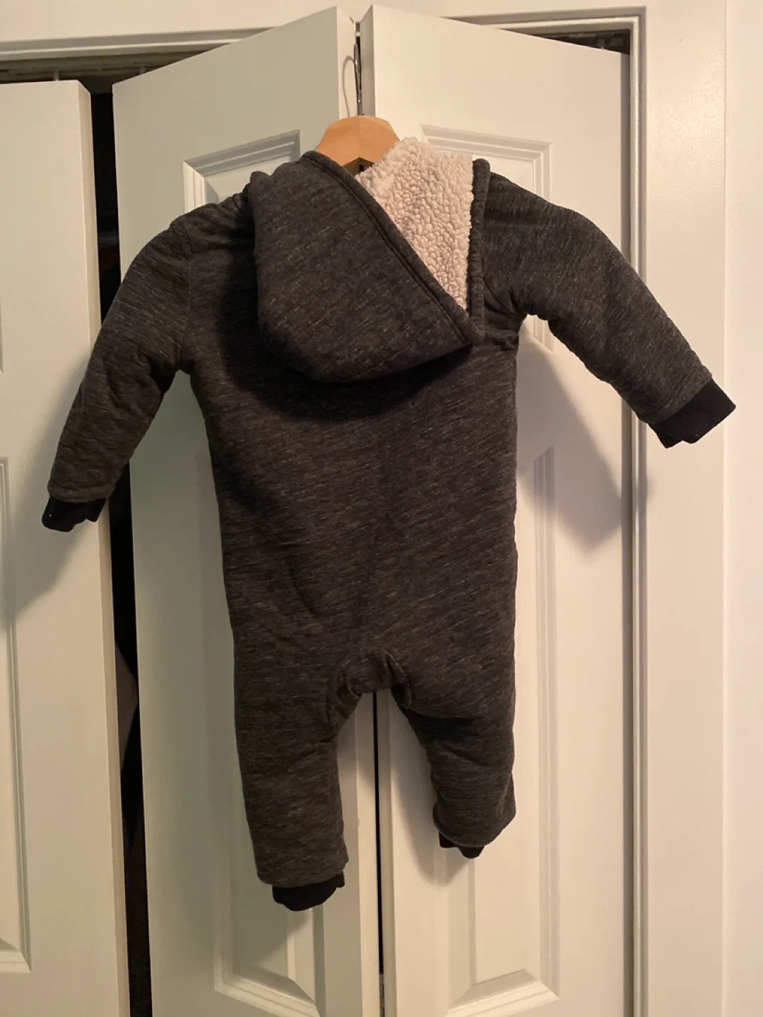 Joe Fresh Baby snowsuit - 18-24 Months image indicator(2)