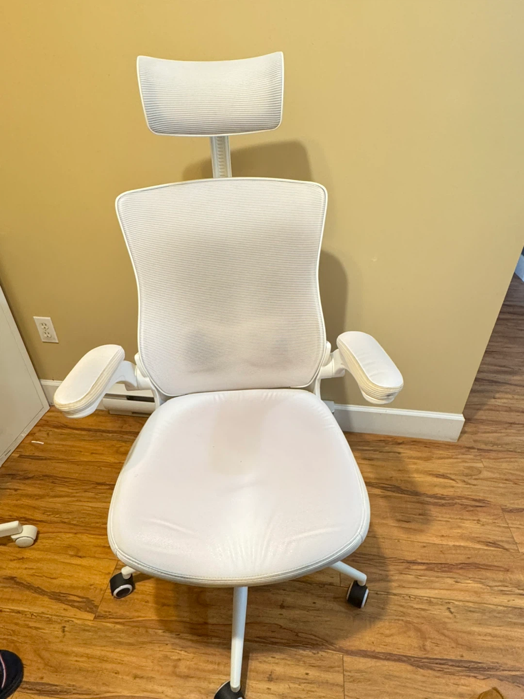Ergonomic Office Chair - White