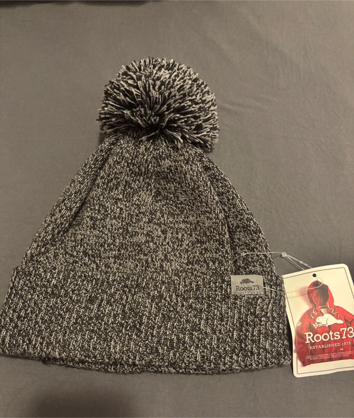 New Roots beanie with Pom Pom