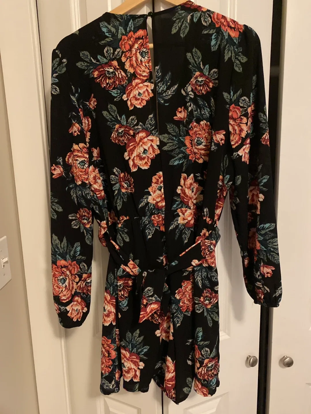 Charlotte Russe Floral Romper - 1X image indicator(3)