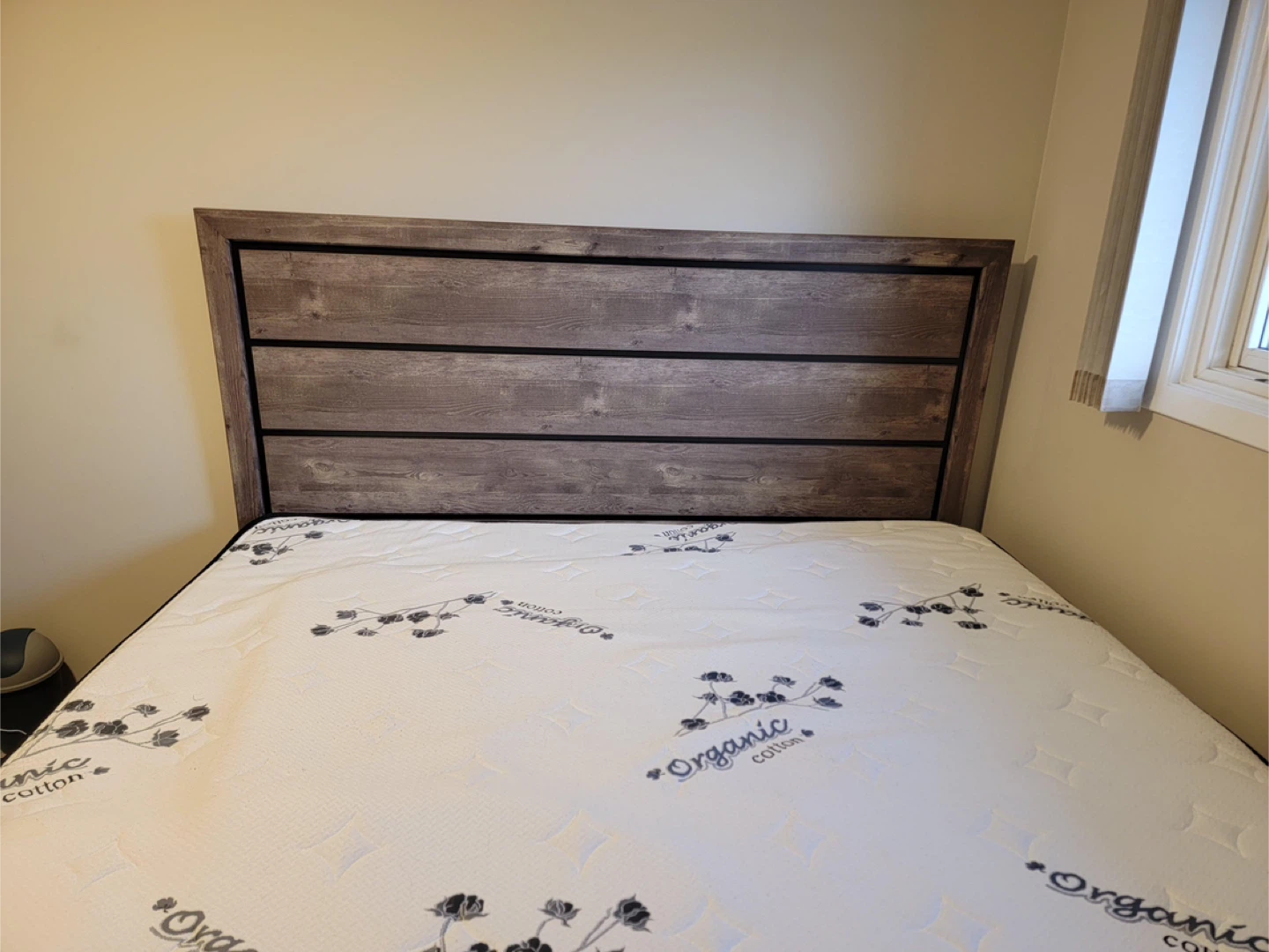 Queen Size Bed Frame & Mattress