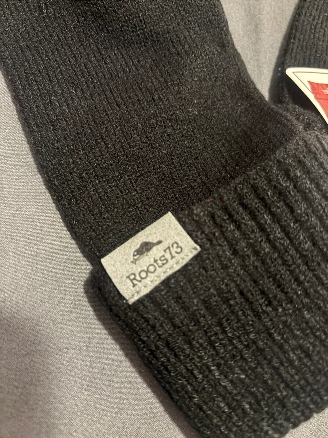 Roots Black Gloves - NEW image indicator(2)