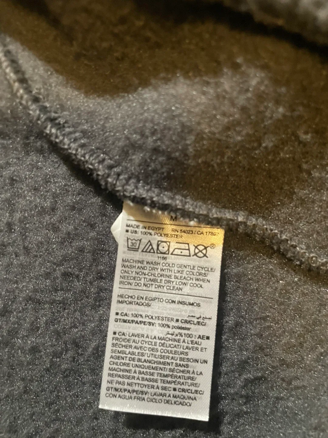 Old Navy tech Sherpa zip Jacket - Size M image indicator(6)