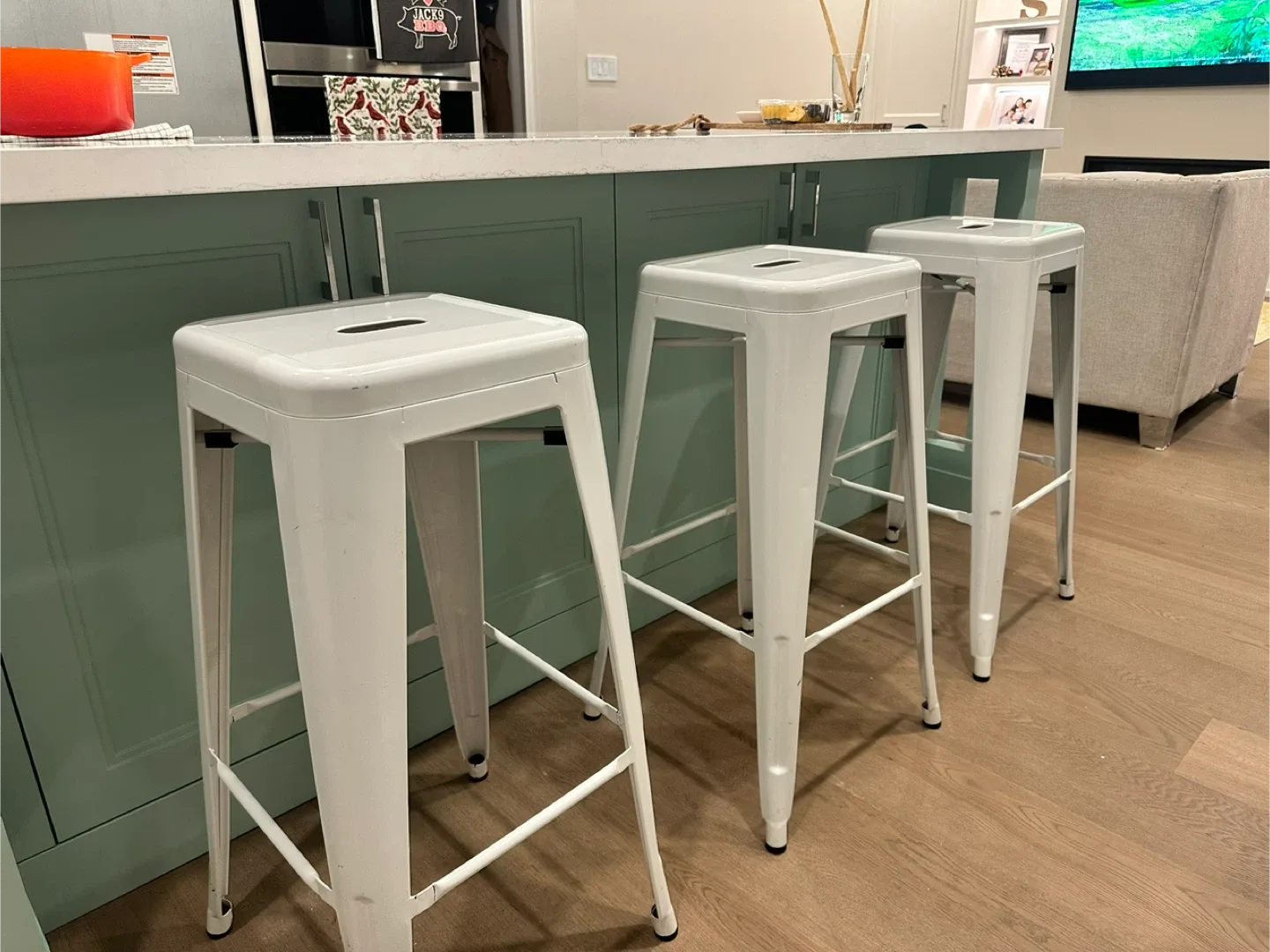 Set of 3 White Metal Bar Stools thumbnail
