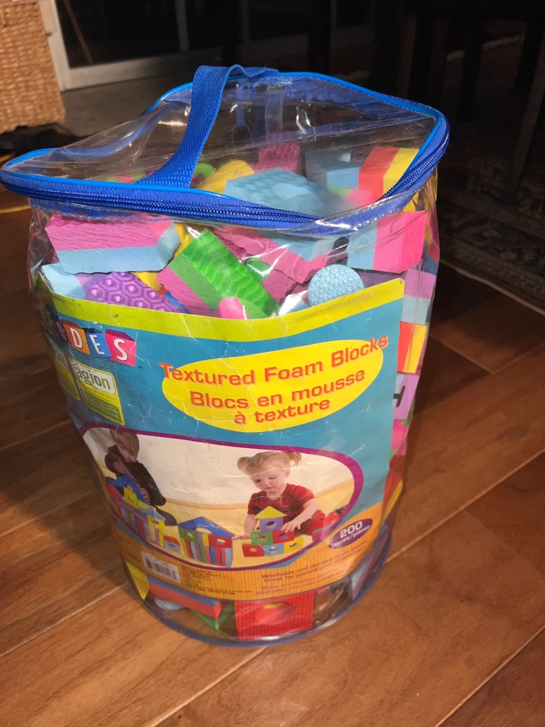 Textured Foam Blocks - 200 Pieces