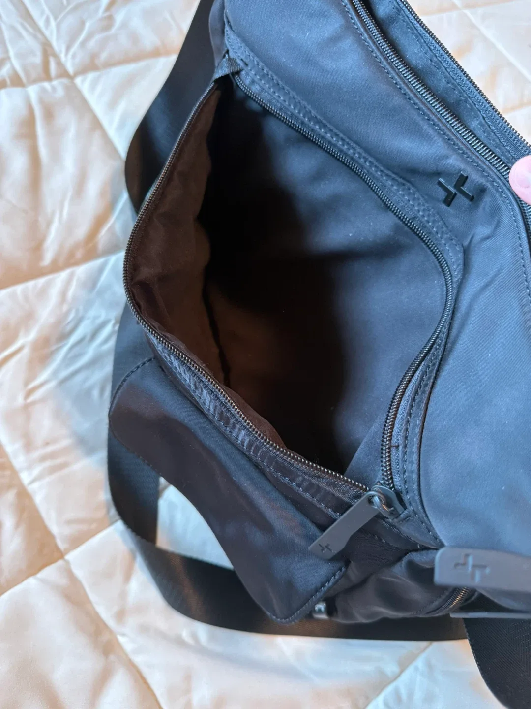 Tracker Black Nylon Crossbody Bag/Purse image indicator(4)