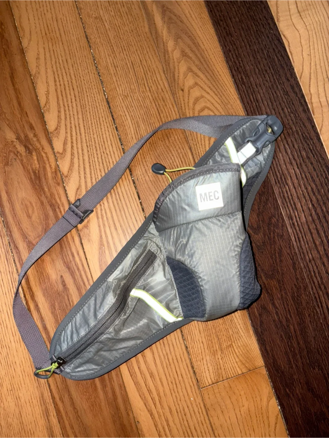 MEC Hydration Belt run pack belt bag Fanny pack tnf acg image indicator(3)