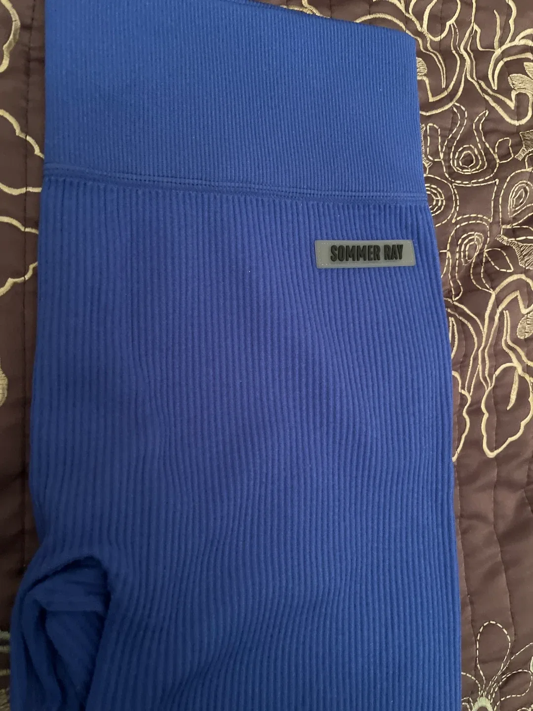 Sommer Ray Activewear Set (Top & Leggings) image indicator(2)