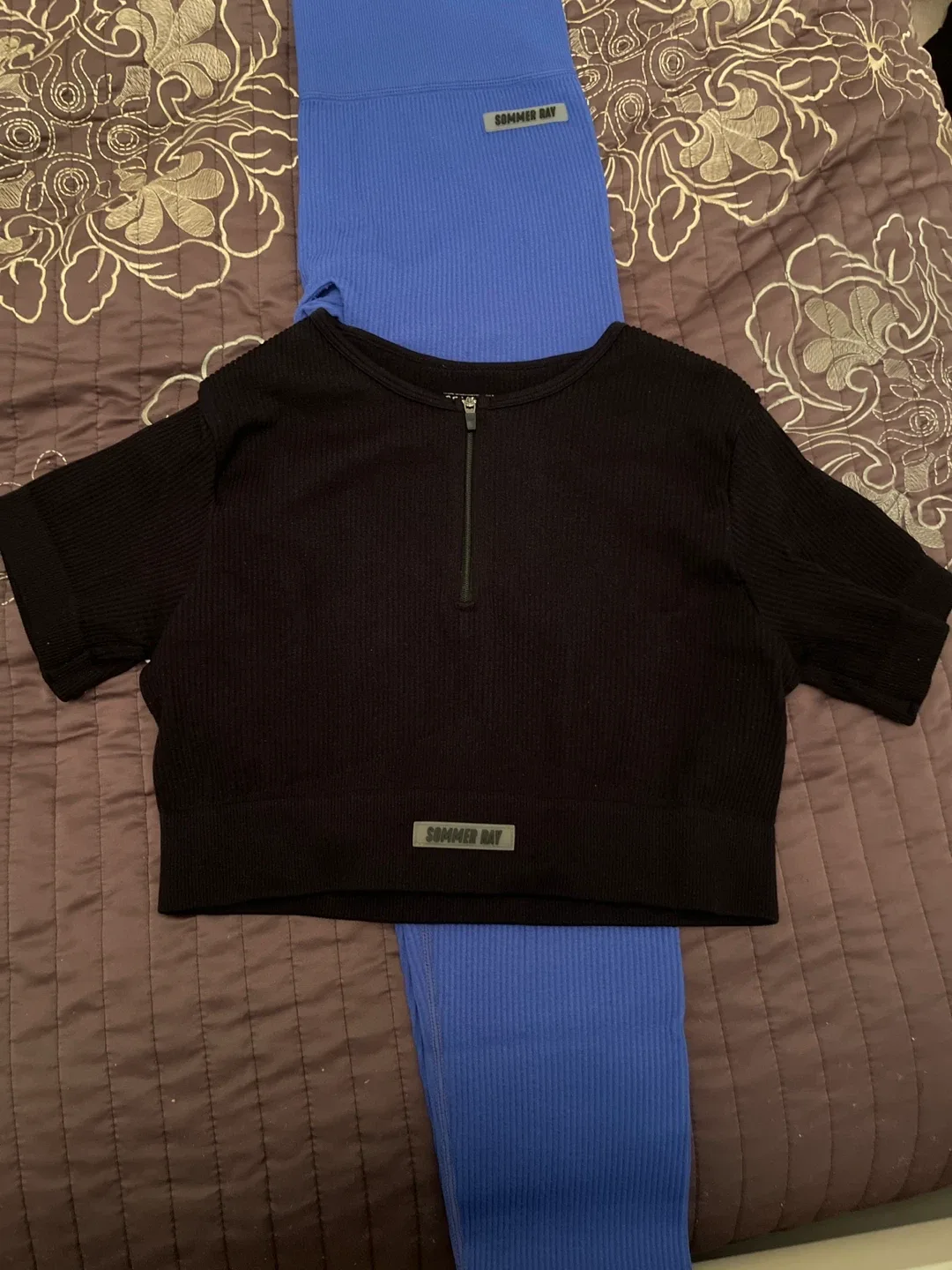 Sommer Ray Activewear Set (Top & Leggings) image indicator(3)