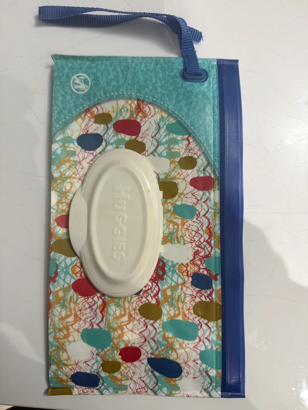 Huggies Baby Wipes reusable Clutch 'n' Clean Case thumbnail