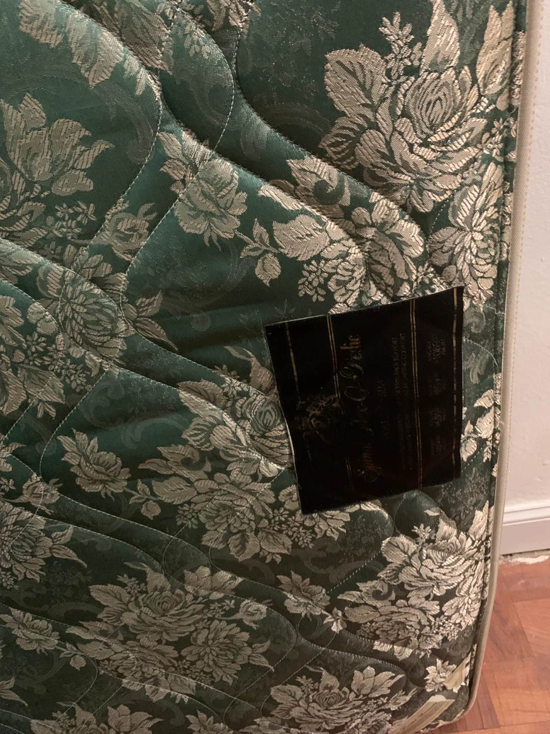IKEA queen bed frame and queen mattress - photo 3