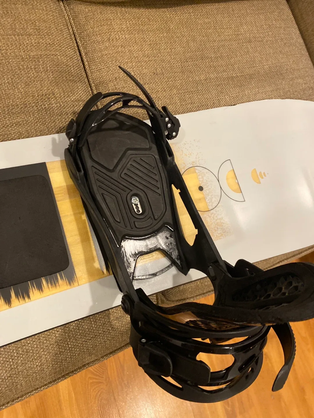 Salomon reflect 2024 Snowboard 156 with Med Bindings image indicator(3)