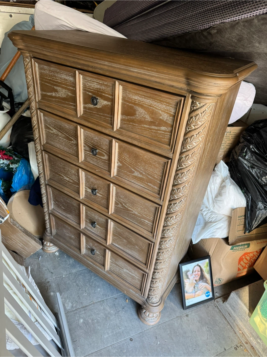 Wooden 5-Drawer Dresser