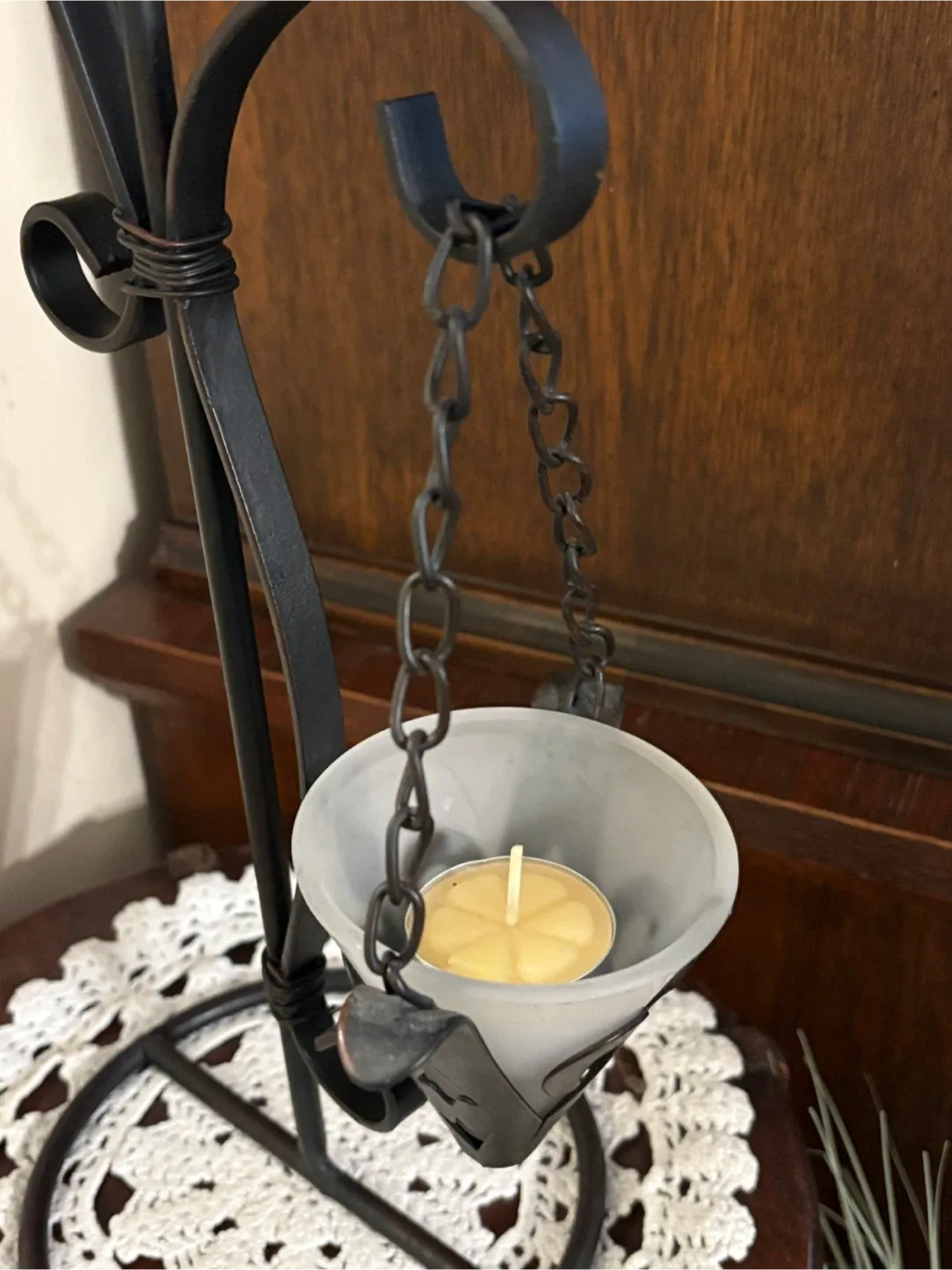 Wrought Iron Candle Holder image indicator(2)