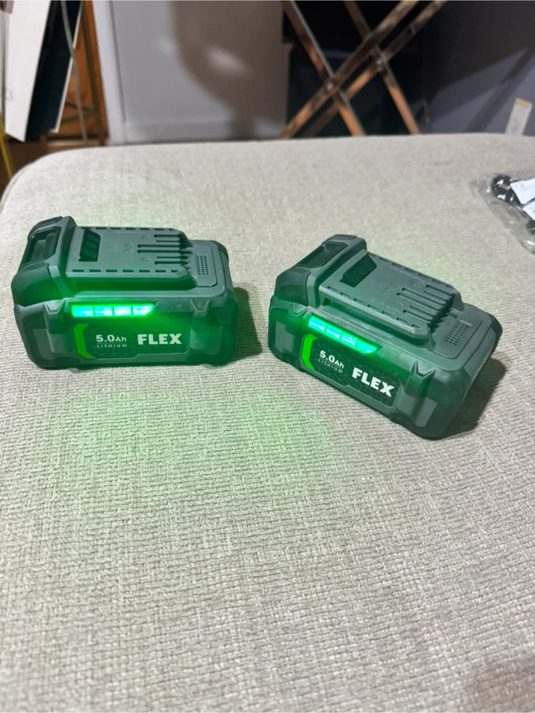 2 batterys Flex 24V 5.0Ah Lithium Battery - Like New!