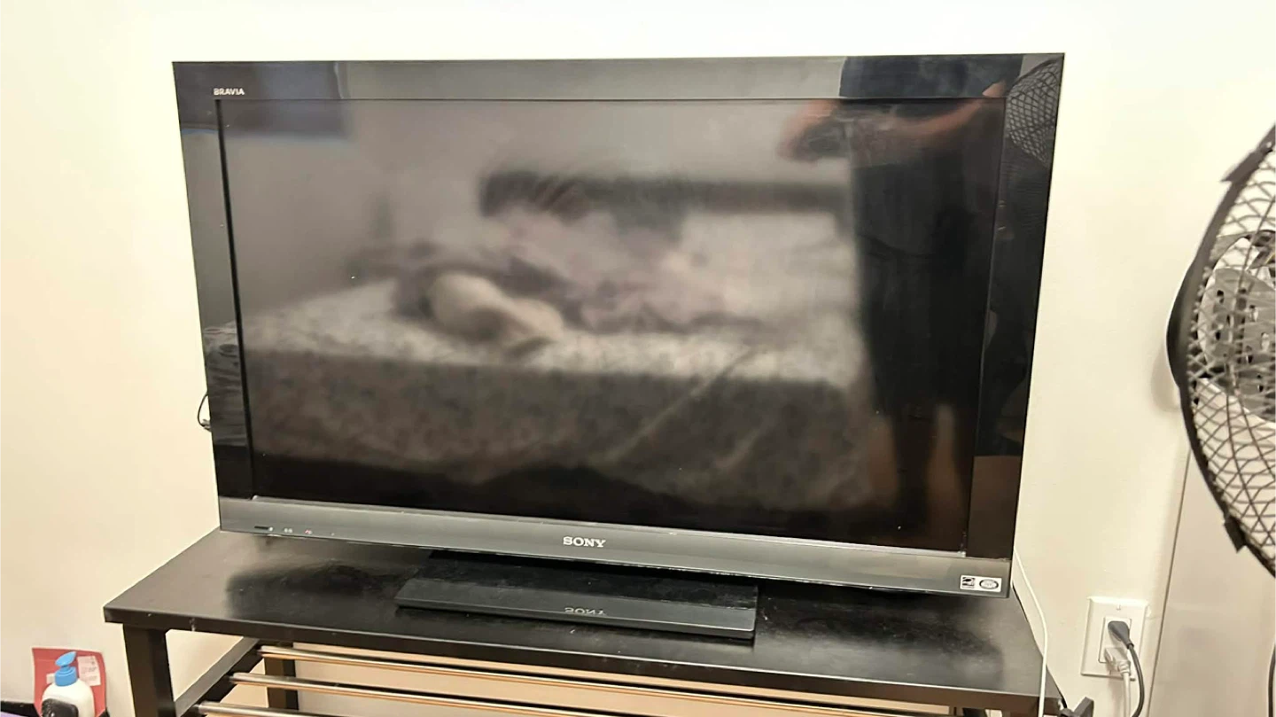 Sony BRAVIA TV - photo 2