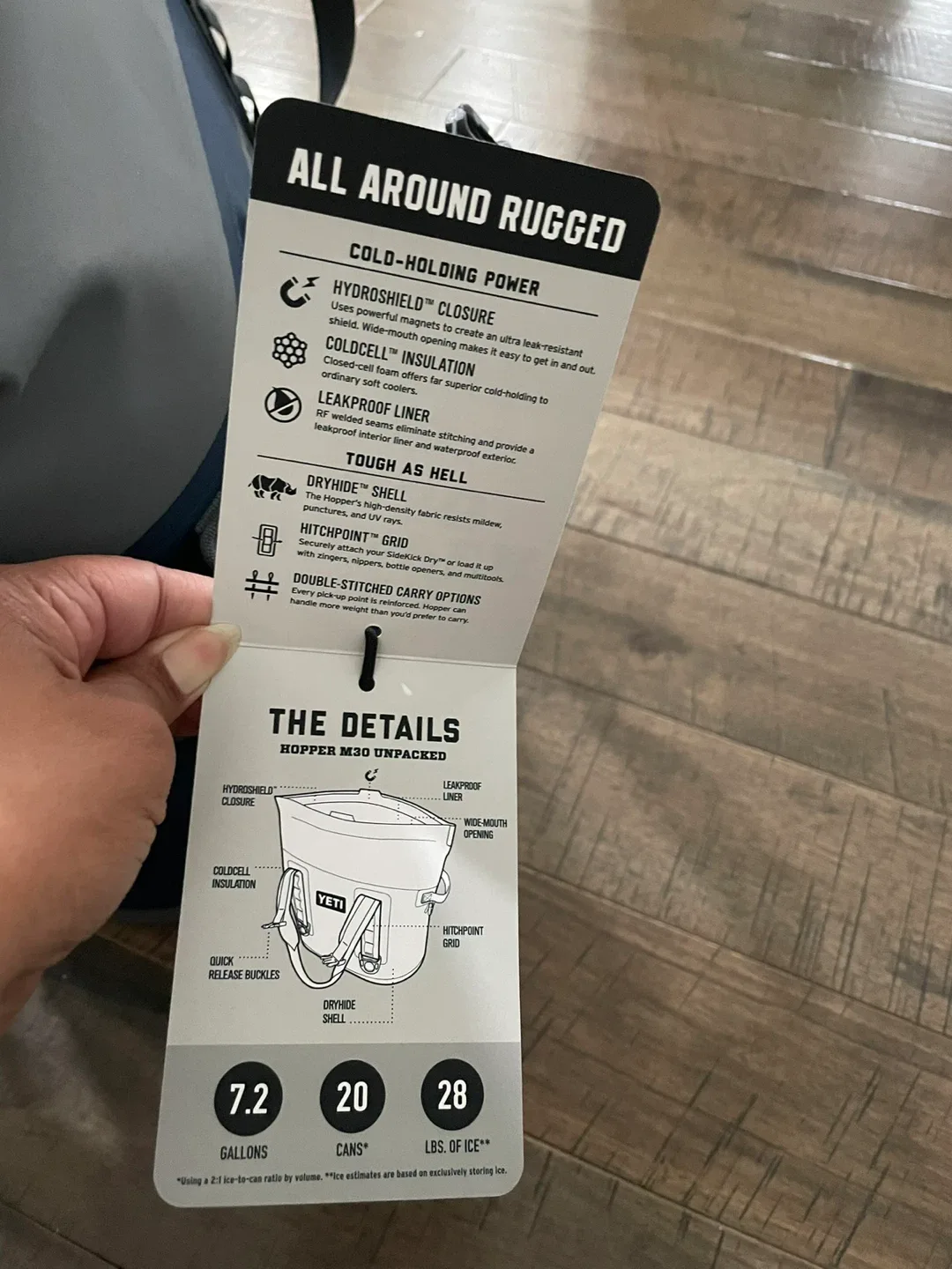 YETI Hopper M30 Navy Soft Cooler image indicator(3)