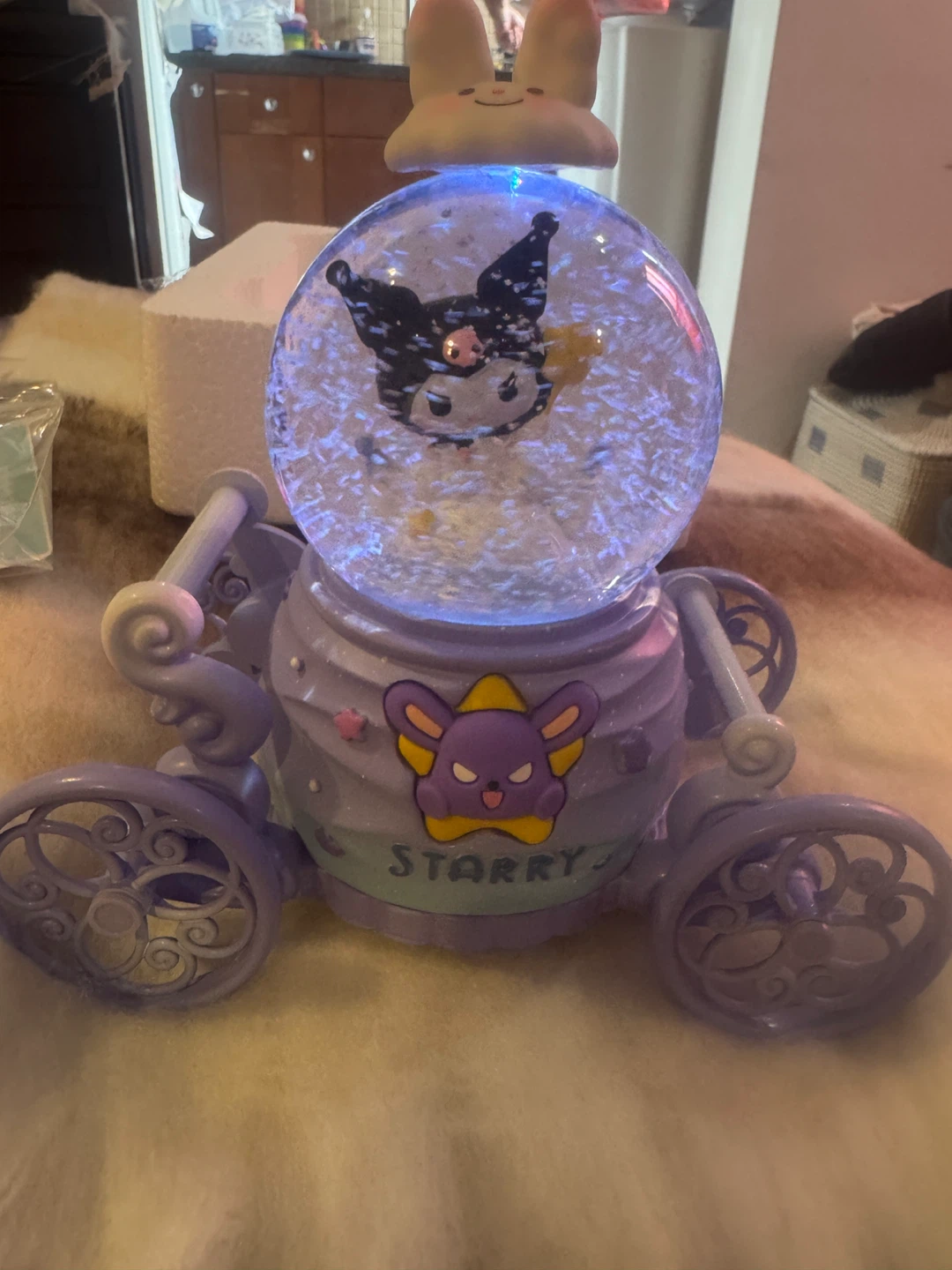 Hello Kitty & Kuromi Snow Globe Carriage