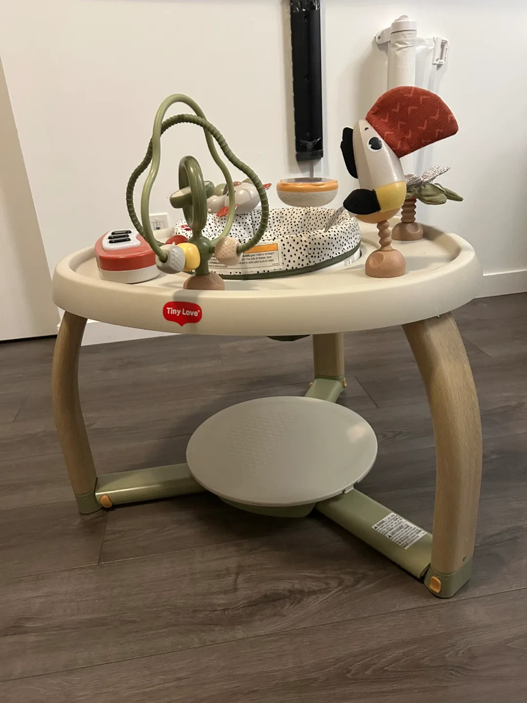 Tiny Love 5-in-1 with 360' Swivel Seat Activity Centre