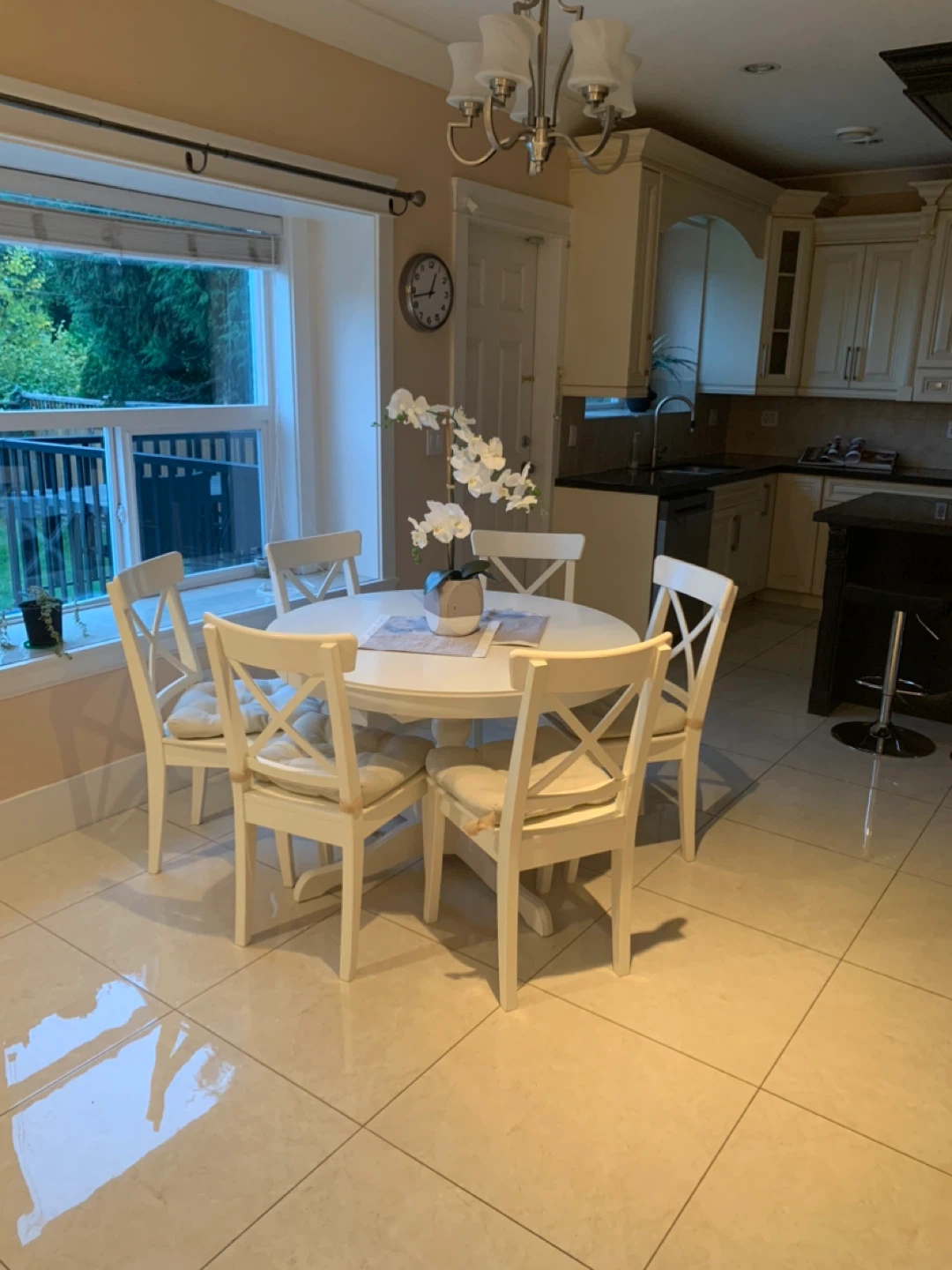 Dining Table with 6 Chairs