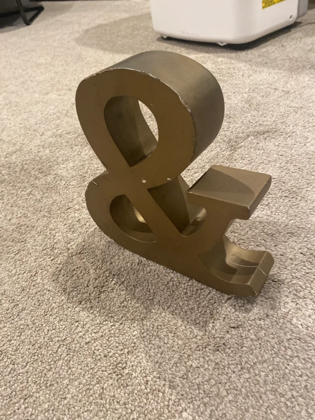 Gold Decorative Ampersand image indicator(3)
