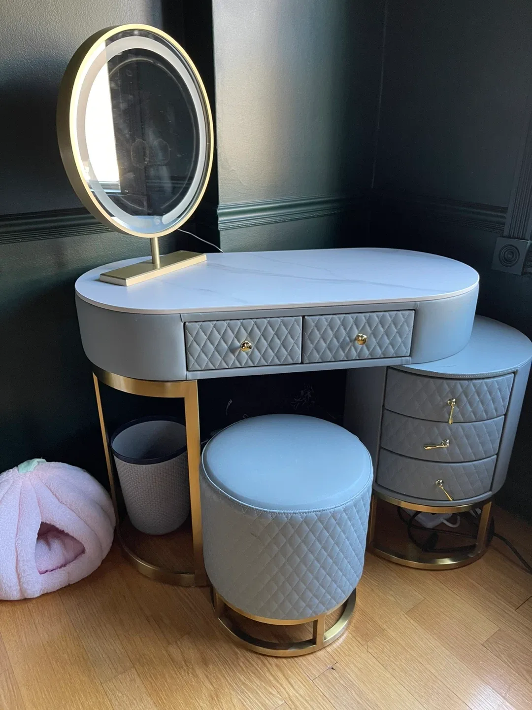 Modern Gray & Gold Vanity Set with Lighted Mirror and Stool image indicator(2)