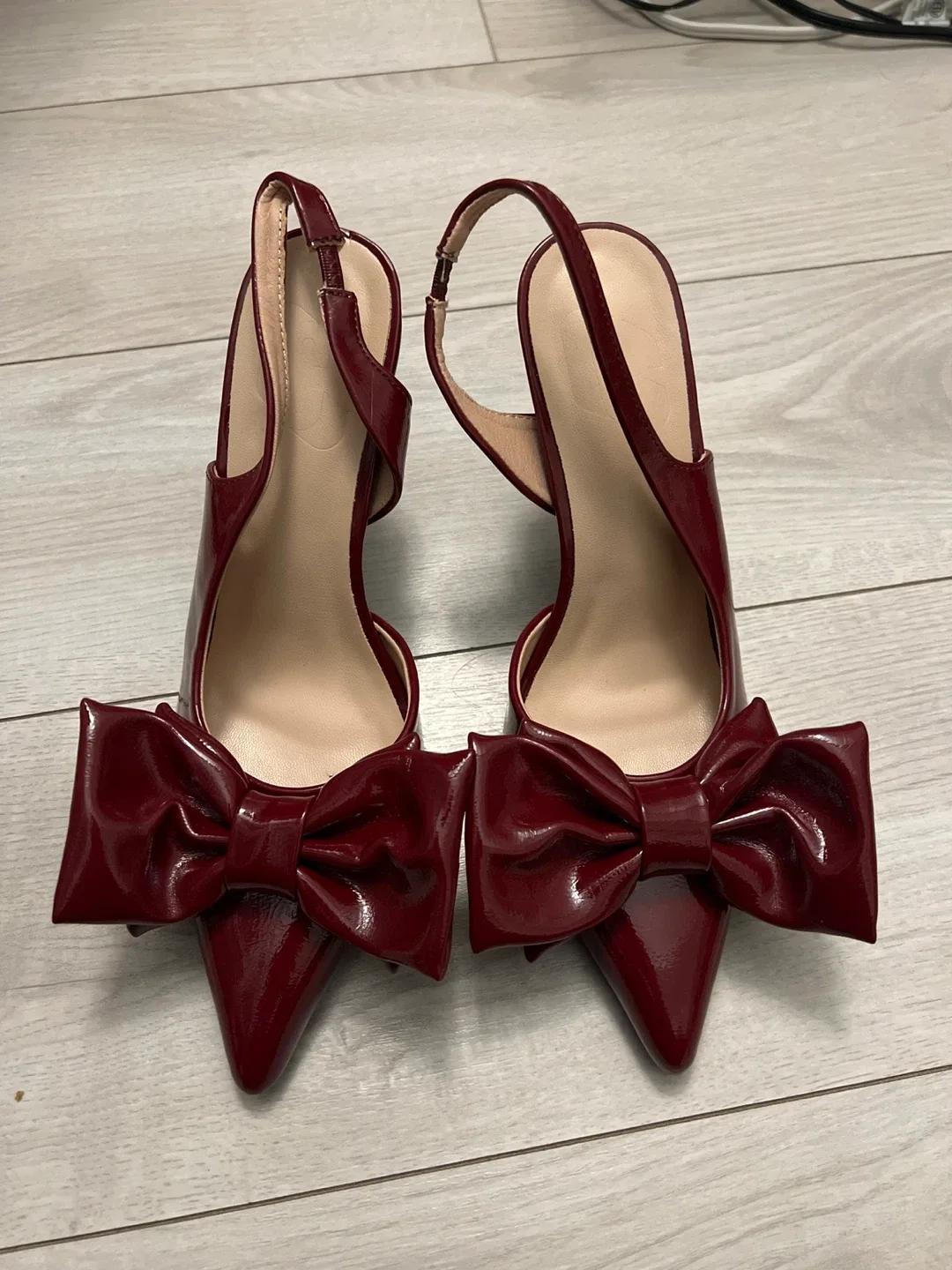 Burgundy Bow Heels - Size 7 thumbnail
