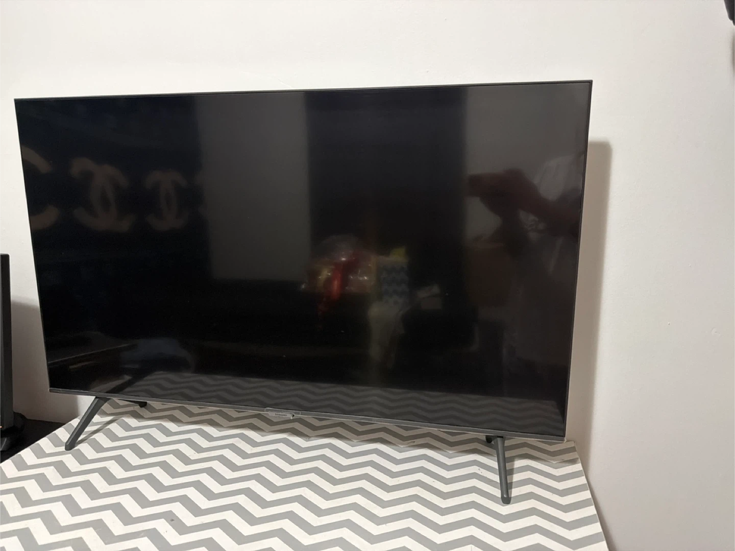 Samsung 43” business TV - photo 2