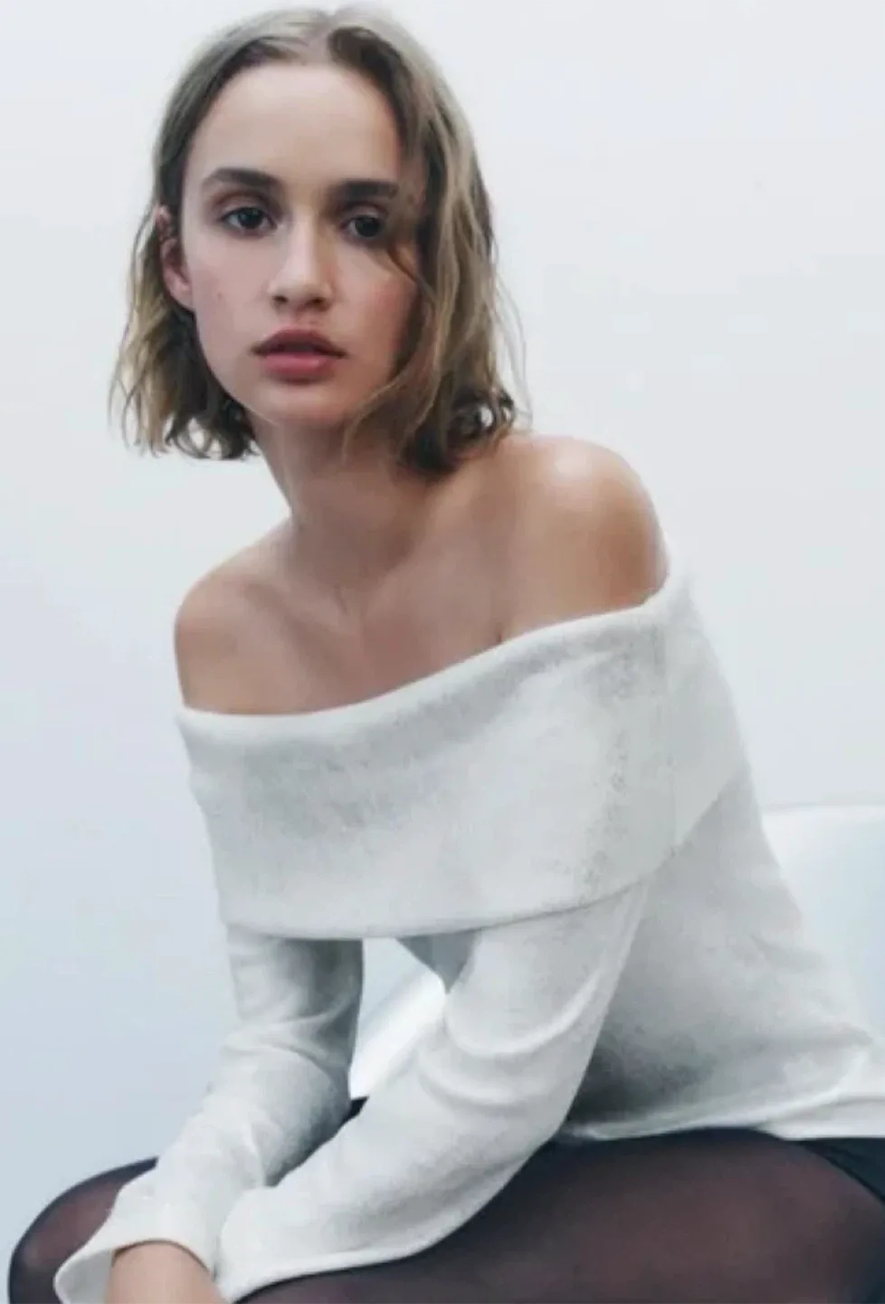 Zara exposed shoulder metallic sweater (new with tag ) image indicator(2)