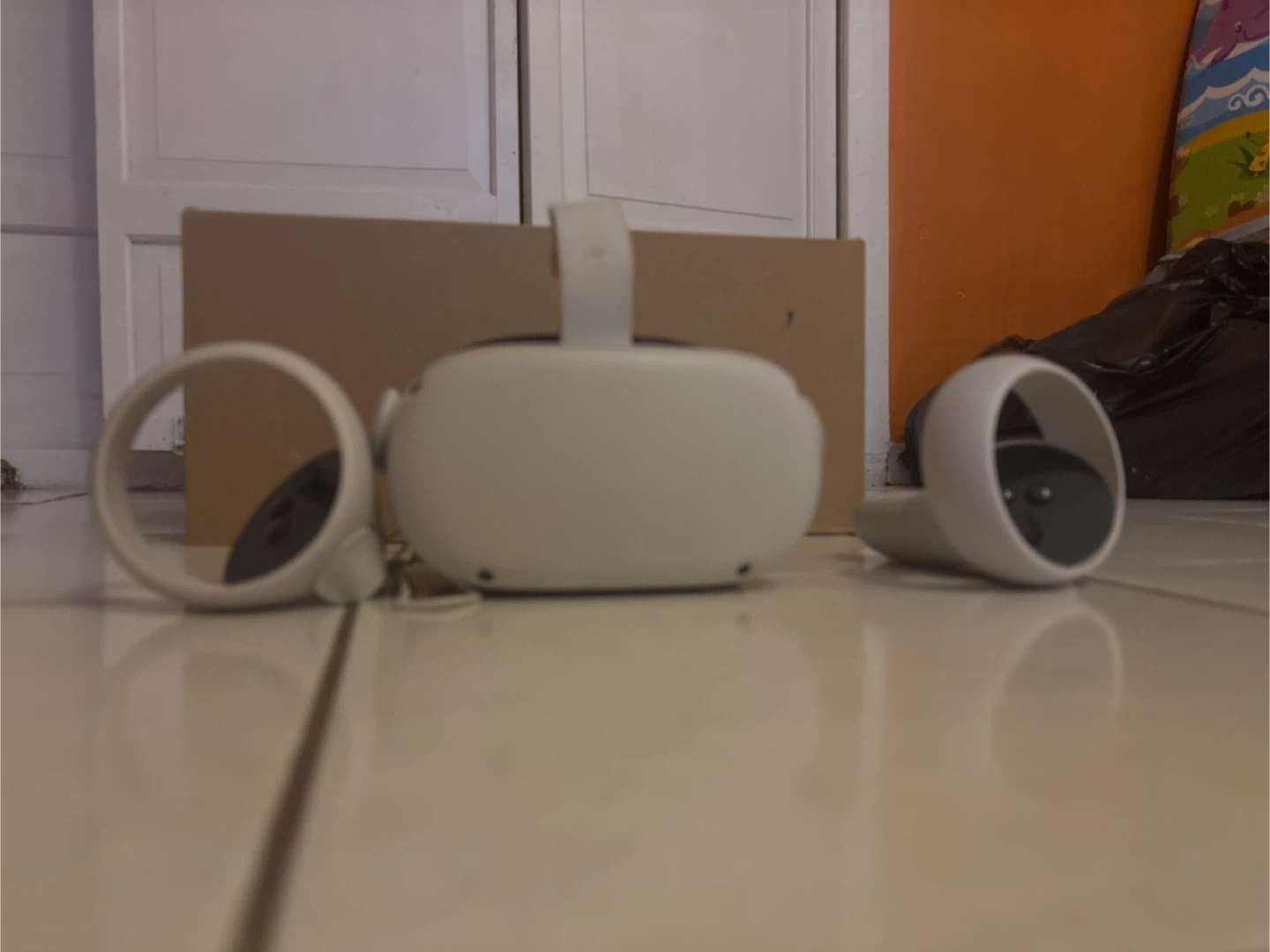 Oculus Quest 2 VR Headset