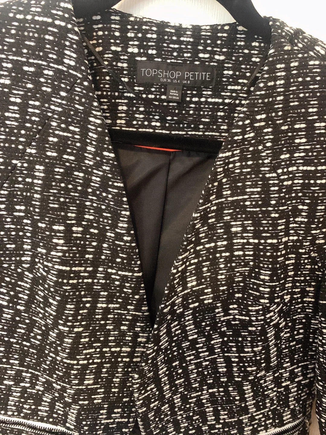 Topshop Petite Black & White Blazer - Size US 4 image indicator(2)