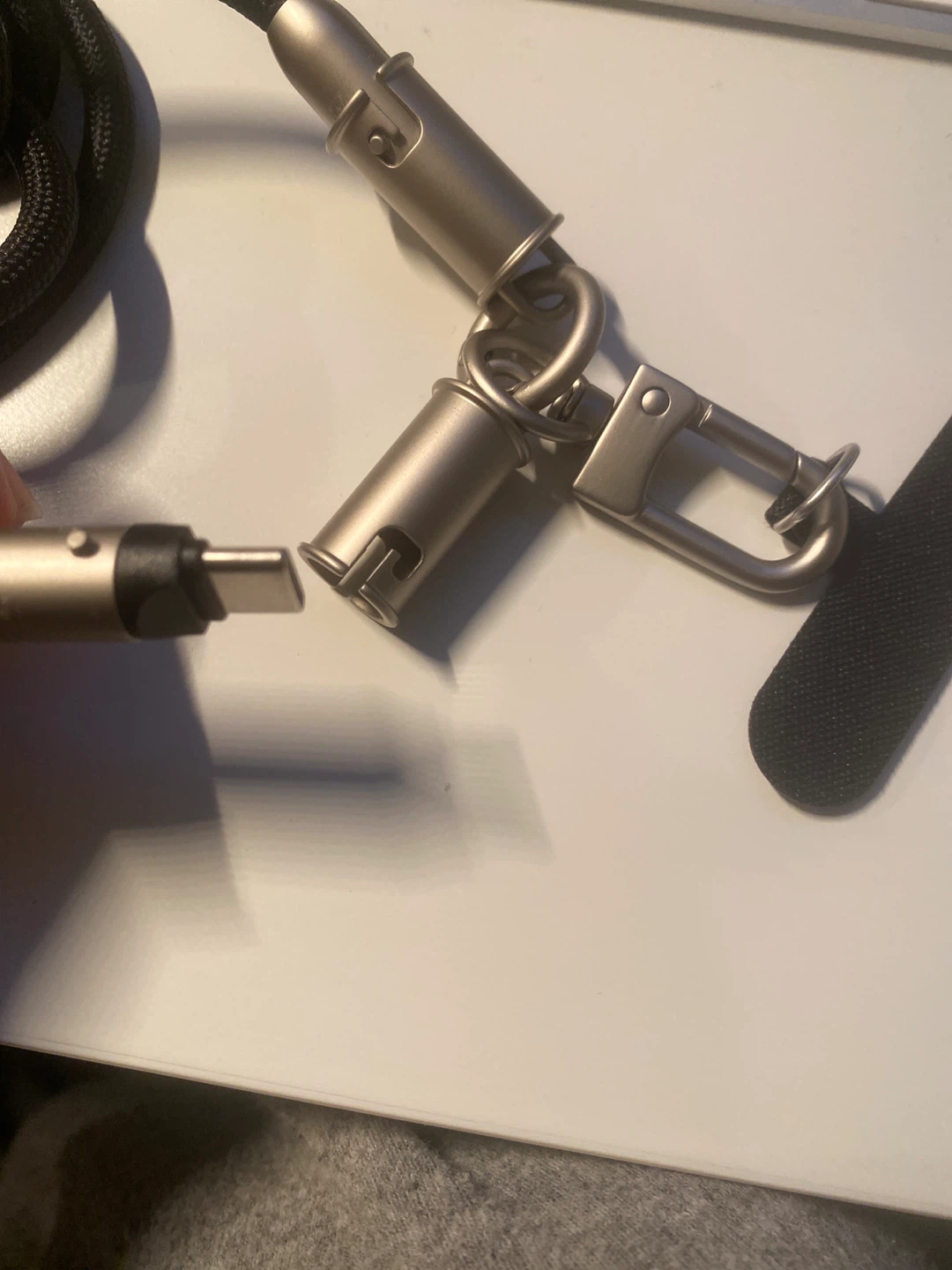 Charger phone strap - photo 3