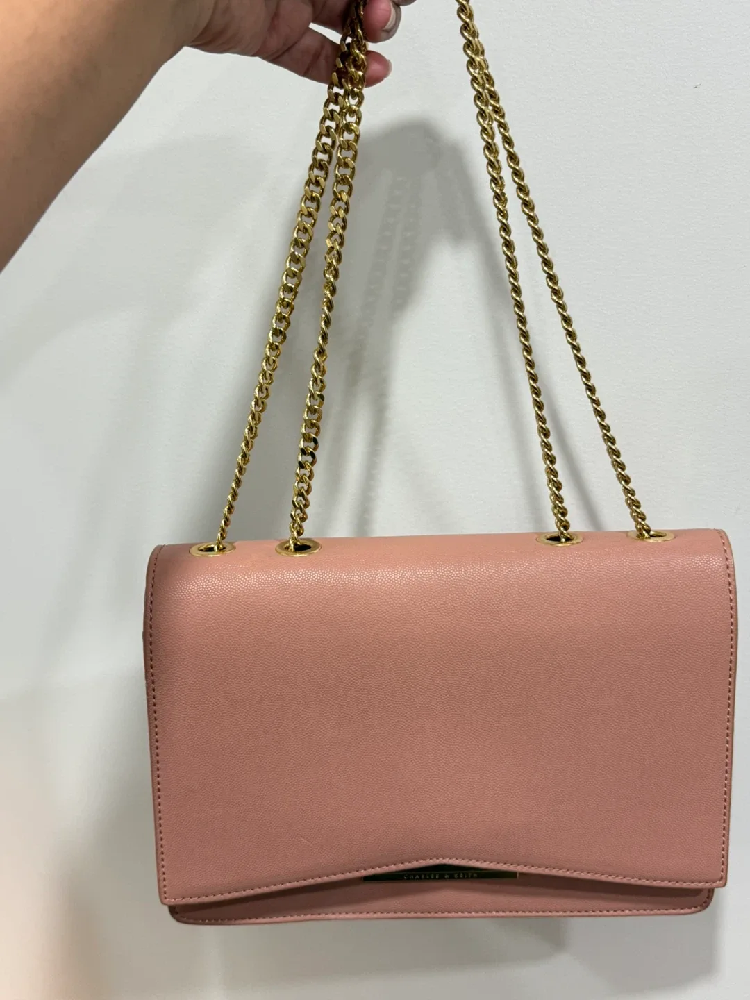 Charles & Keith Pink Chain Bag image indicator(3)